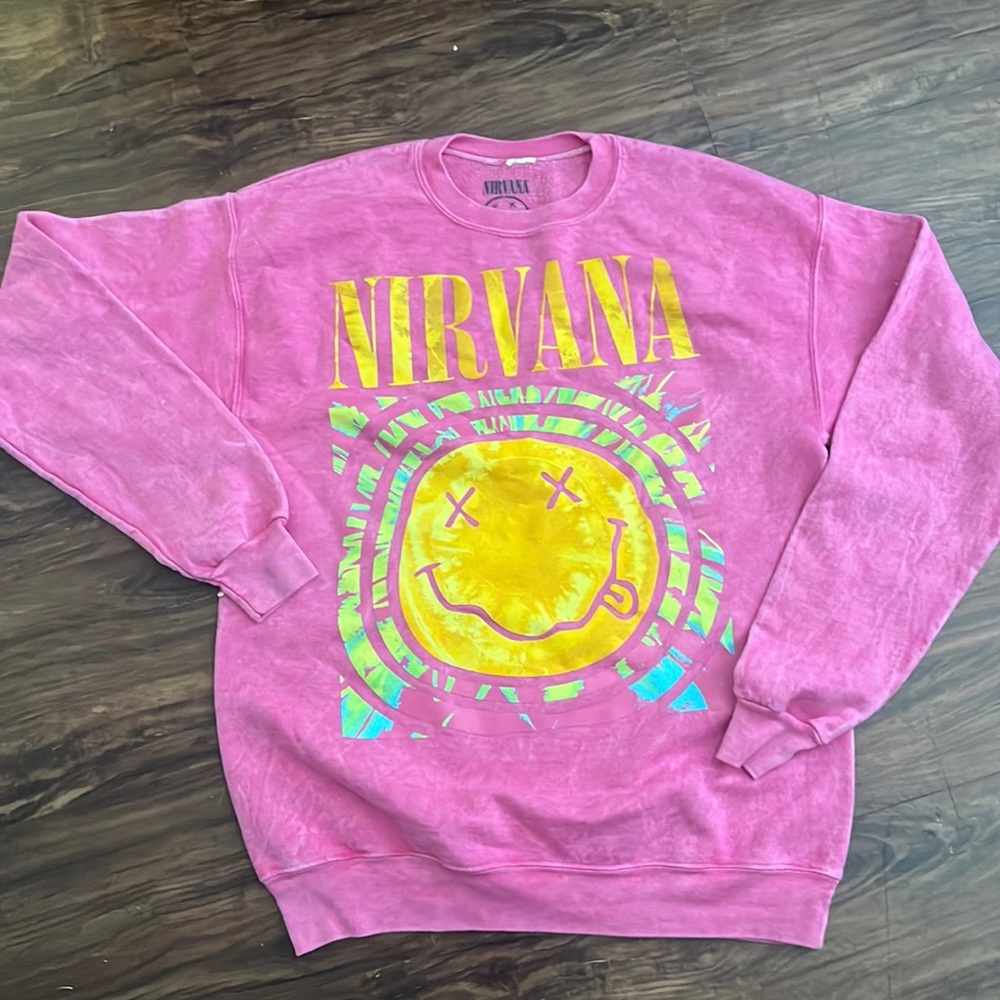 Hot pink Nirvana crew neck Medium